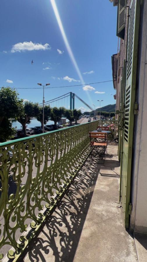 Appartement Prive « Rive Droite » Serrieres  Bagian luar foto