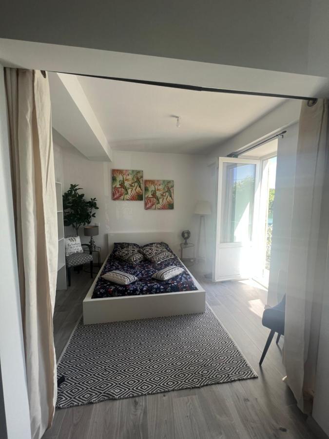Appartement Prive « Rive Droite » Serrieres  Bagian luar foto